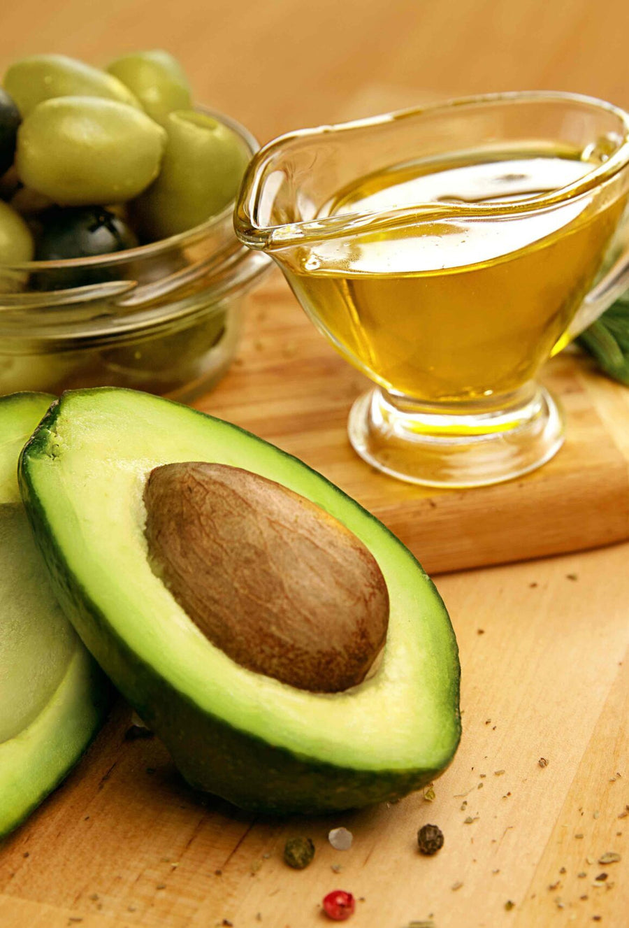 The Foodie’s Aged-Old Question: Avocado Oil vs Olive Oil, which is Better?